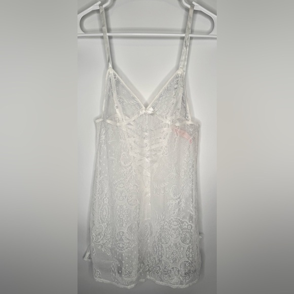 Victoria’s Secret Sheer Lace Babydoll with Ribbon Cross Back - Picture 4 of 6